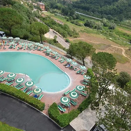 Complesso Termale Vescine Castelforte