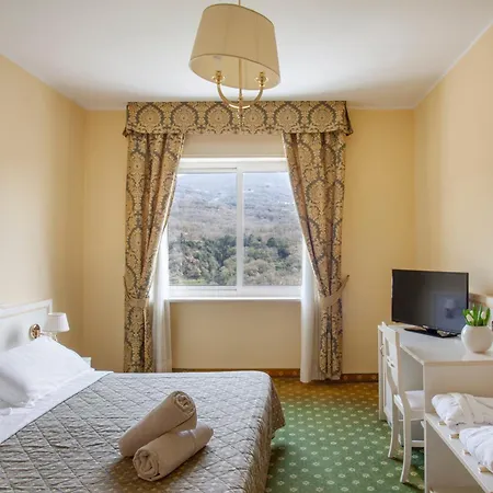 Complesso Termale Vescine Hotell Castelforte
