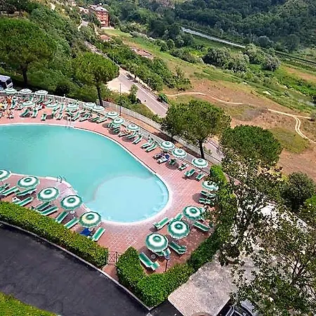 Complesso Termale Vescine Hotel Castelforte