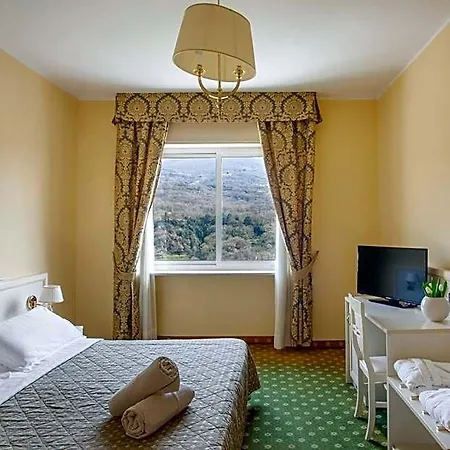 Hotel Complesso Termale Vescine 3*