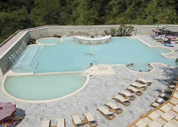 Hotel Complesso Termale Vescine 3*